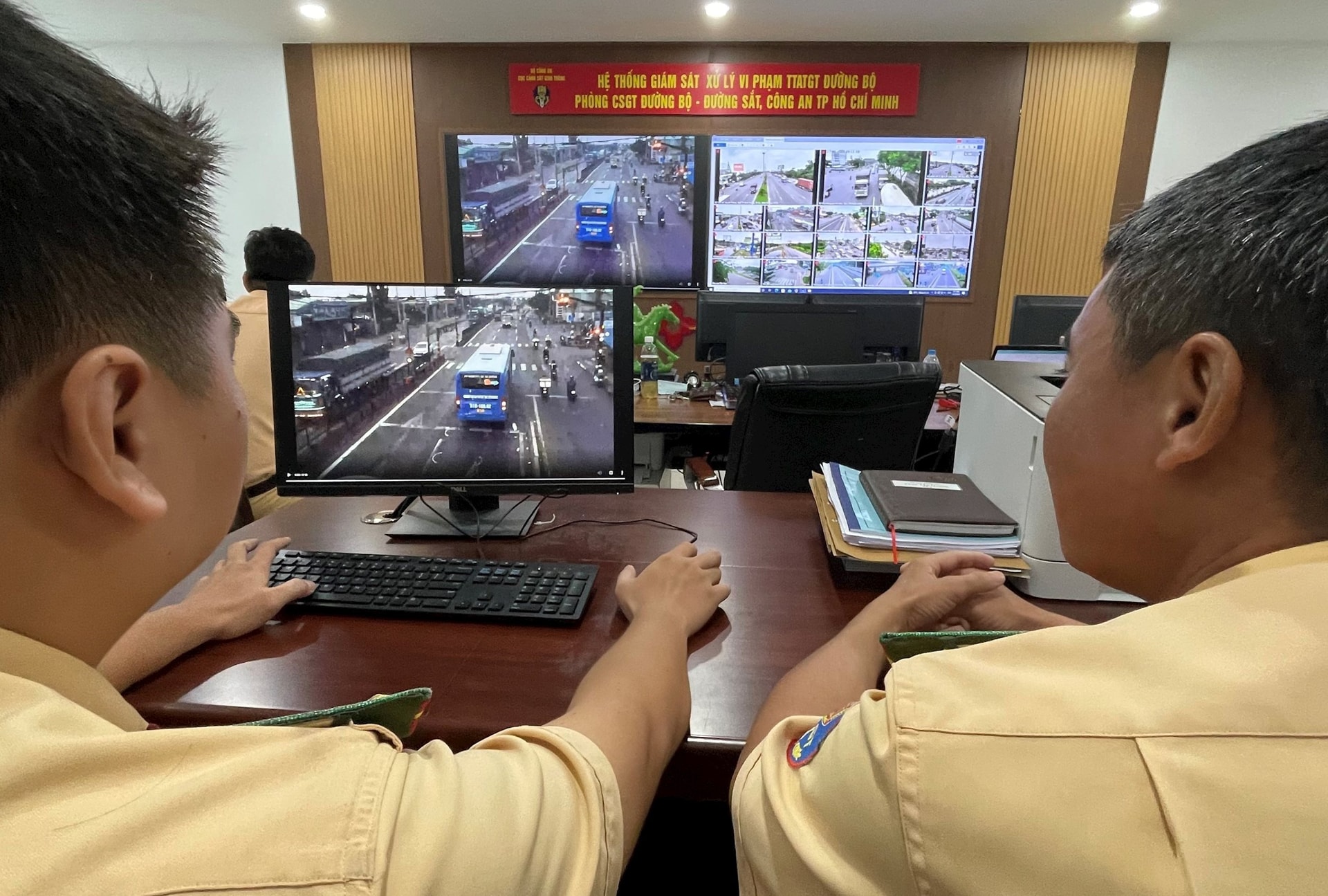 Công an TP.HCM tiếp nhận thông tin phản ánh về trật tự an toàn giao thông 