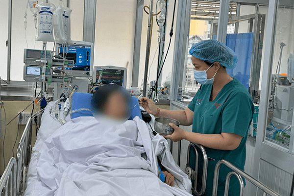 Thai phụ 26 tuổi nguy kịch chỉ vì gãy xương bàn ngón chân 