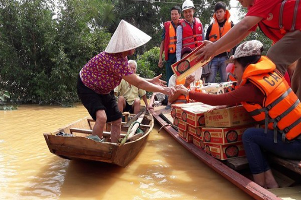 bo-y-te-huong-dan-ngui-dan-vung-lu-cach-su-dung-thuc-pham-an-toan-hinh-anh.png