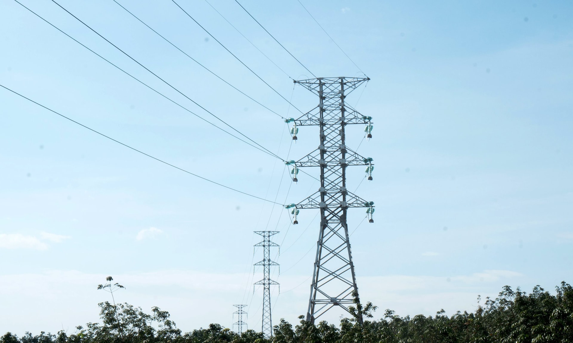 duong-day-dau-noi-tram-bien-ap-110kv-san-bay-long-thanh.jpg