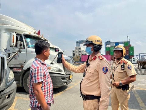 TP.HCM: 2 tháng, gần 30.000 vụ vi phạm nồng độ cồn 