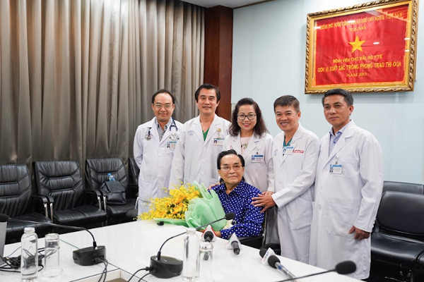 cac-bac-si-bneh-vien-cho-ray-cuu-nsnd-thnah-tuan-thoat-chet-nhu-the-nao-hinh-anh-1.png