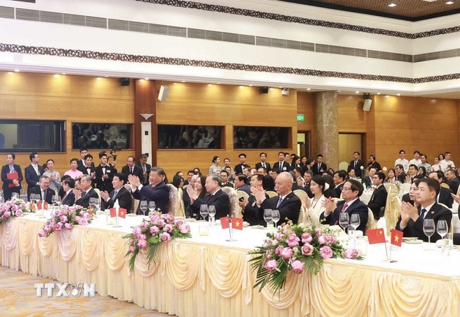 ttxvn-tiec-chieu-dai-viet-nam-trung-quoc-4.jpg