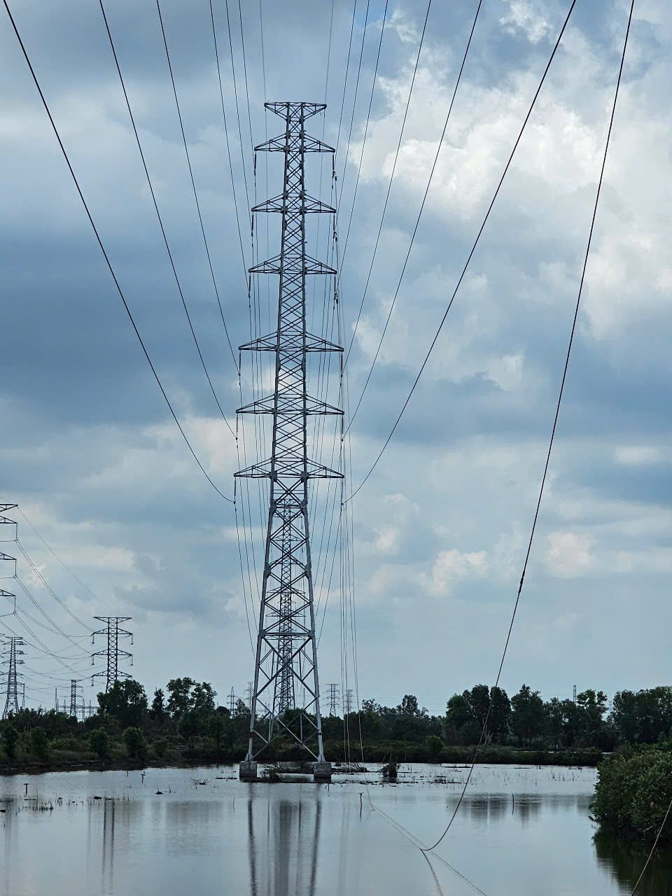 h15.tram-bien-ap-220kv-ca-mau-2.jpg