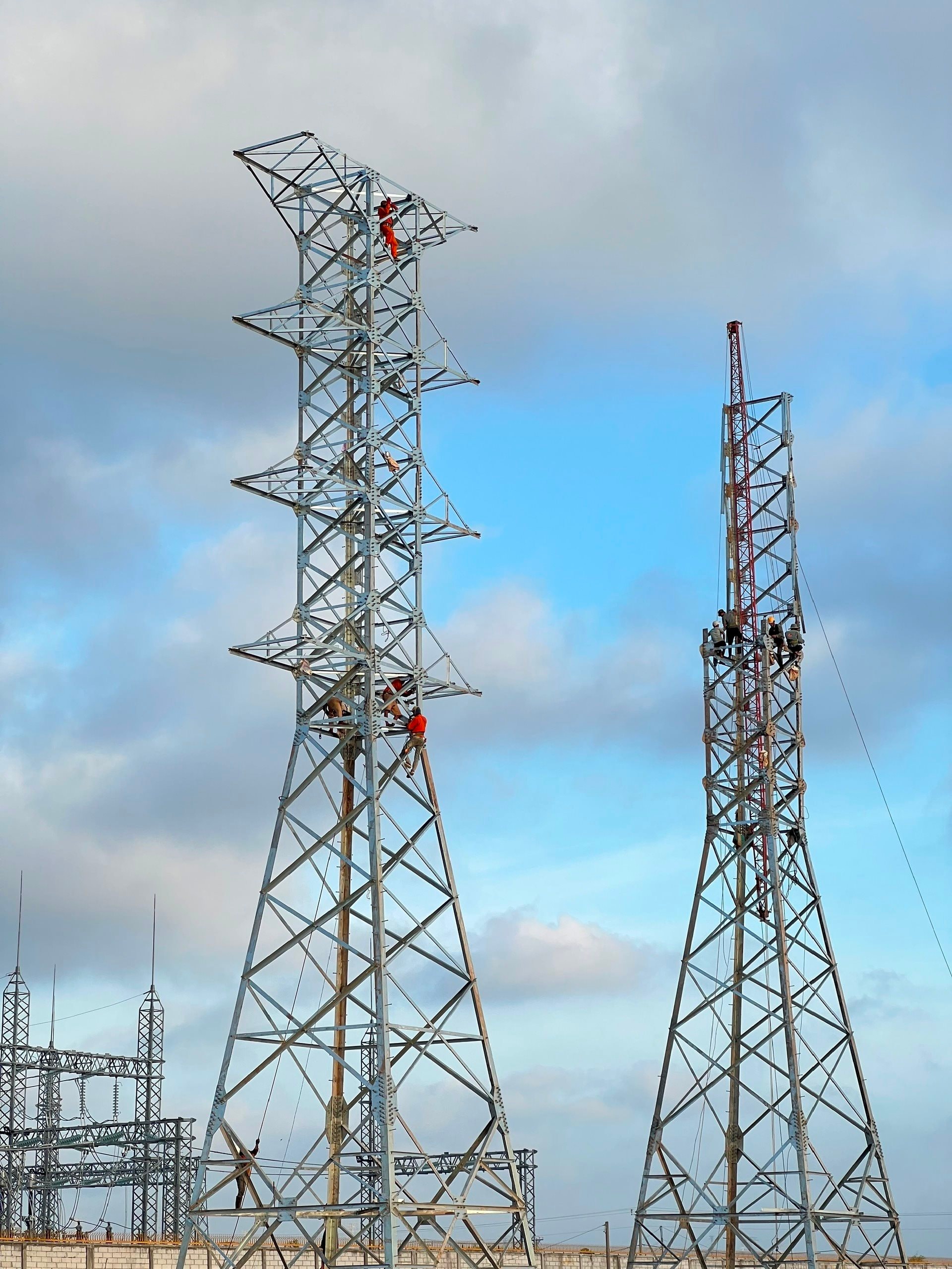 h17.lo-ra-110kv-tram-220kv-duyen-hai.jpg