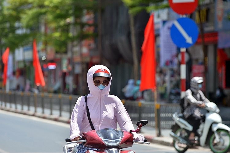Miền Bắc nắng nóng 