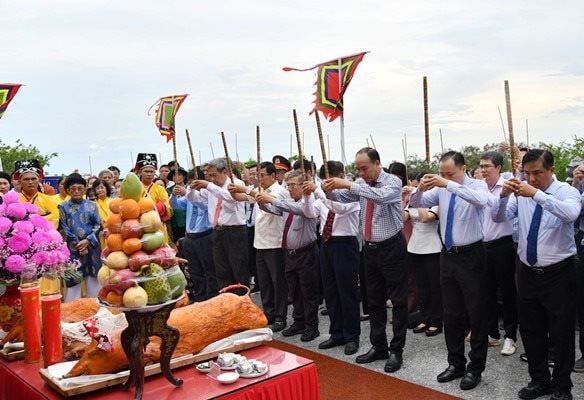 8-ruoc8.jpg