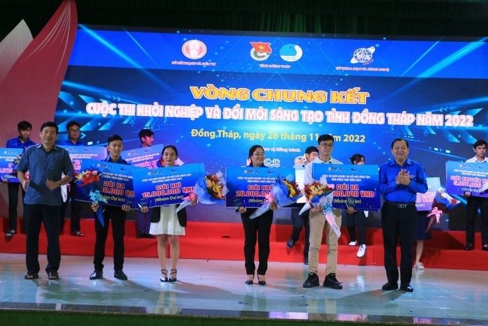 knst-trao-giai-knst-2022.jpg
