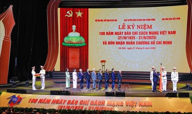 bao-chi-3.jpg