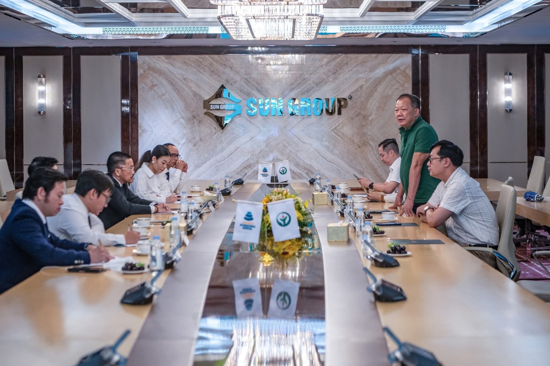 benh-vien-viet-duc-hop-tac-benh-vien-mat-troi-2.jpg