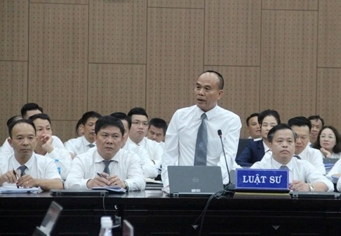 luat-su.jpg