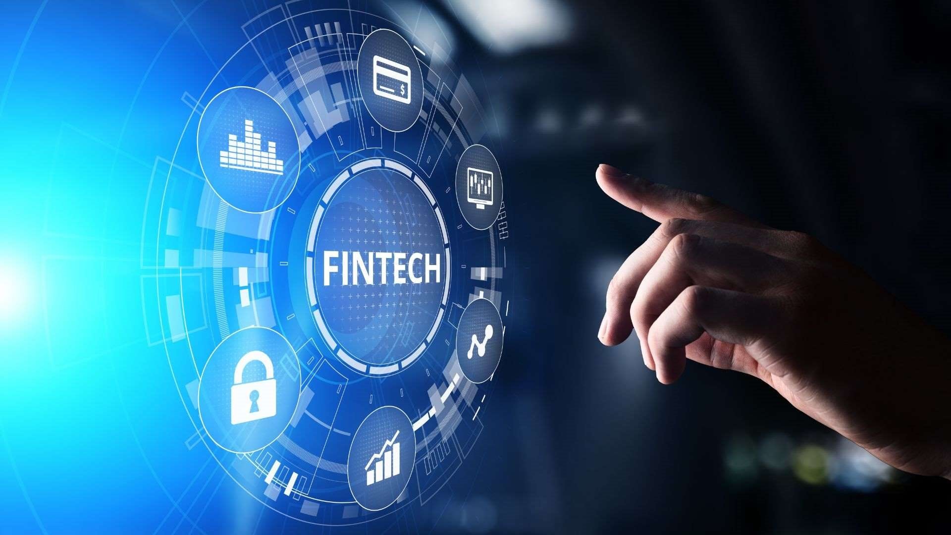 1_fintech_la_xu_huong_moi_khi_ung_dung_cong_nghe_vao_linh_vuc_tai_chinh_77960542cb.jpg
