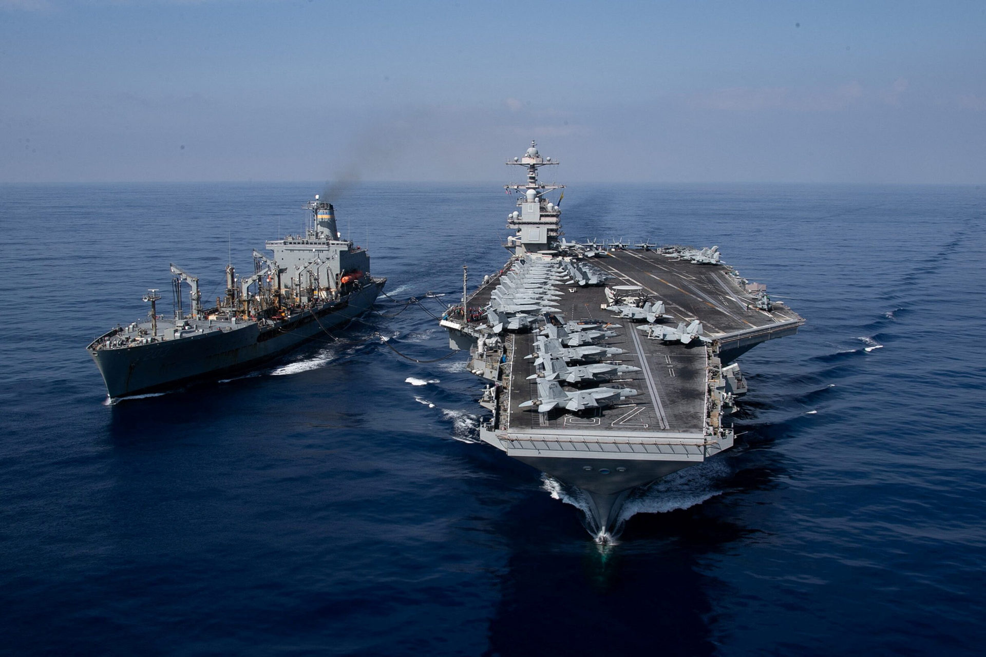 tau-san-bay-my-reuters-2.png