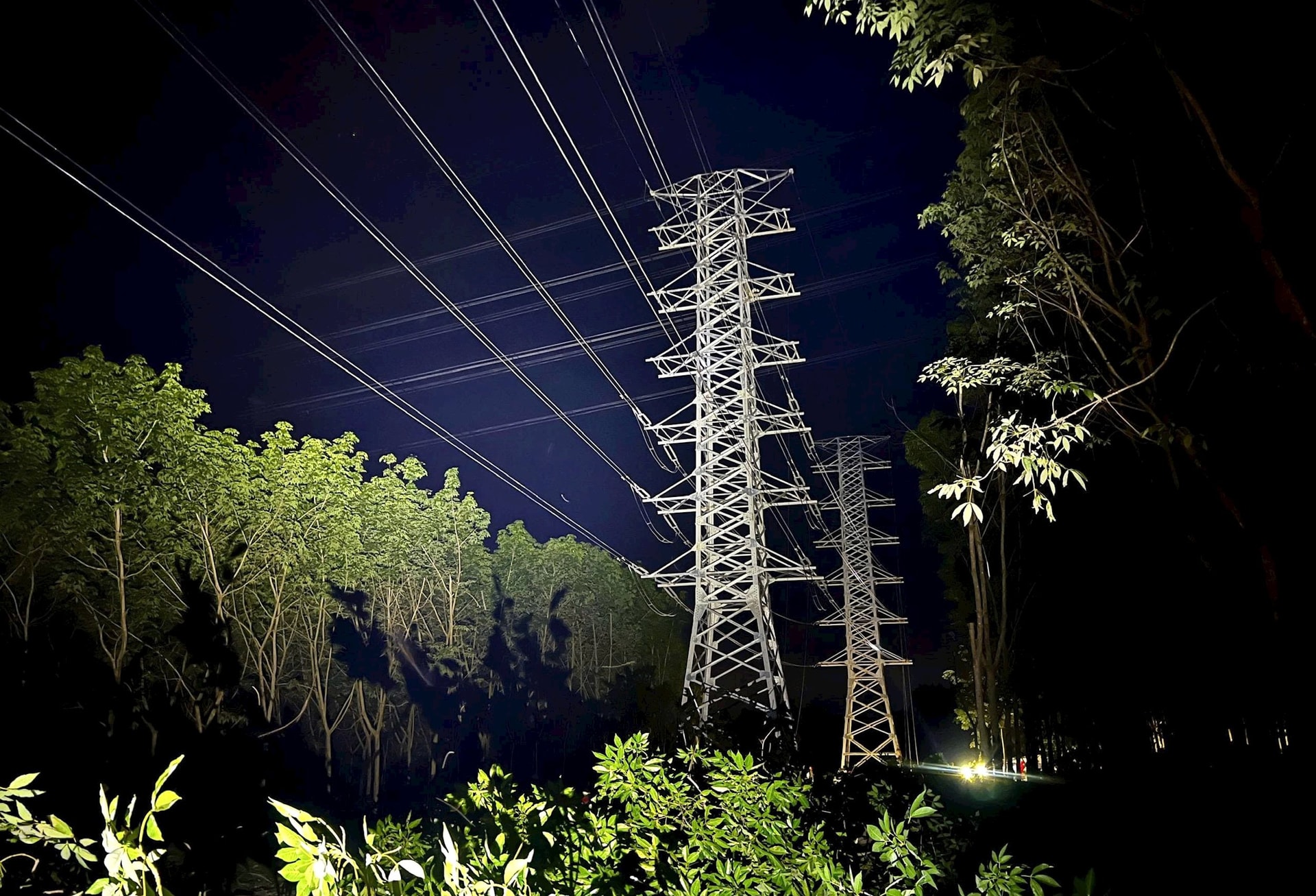 Công trình lộ ra 110kV từ trạm 220kV Chơn Thành (4 mạch) tỉnh Bình Phước đóng điện ngày 30/6/2025
