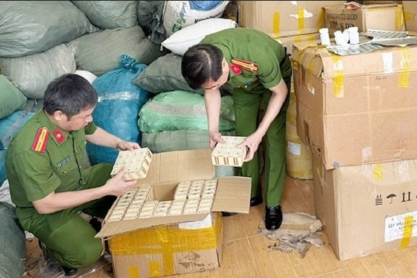 co-cach-nao-de-phan-biet-duoc-thuoc-thay-va-thuoc-gia-hinh-anh 4