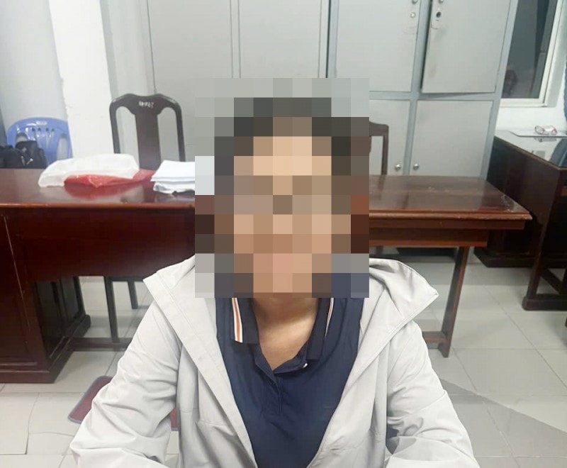 Cháu V.B.M.L. trình bày sự việc tại cơ quan Công an