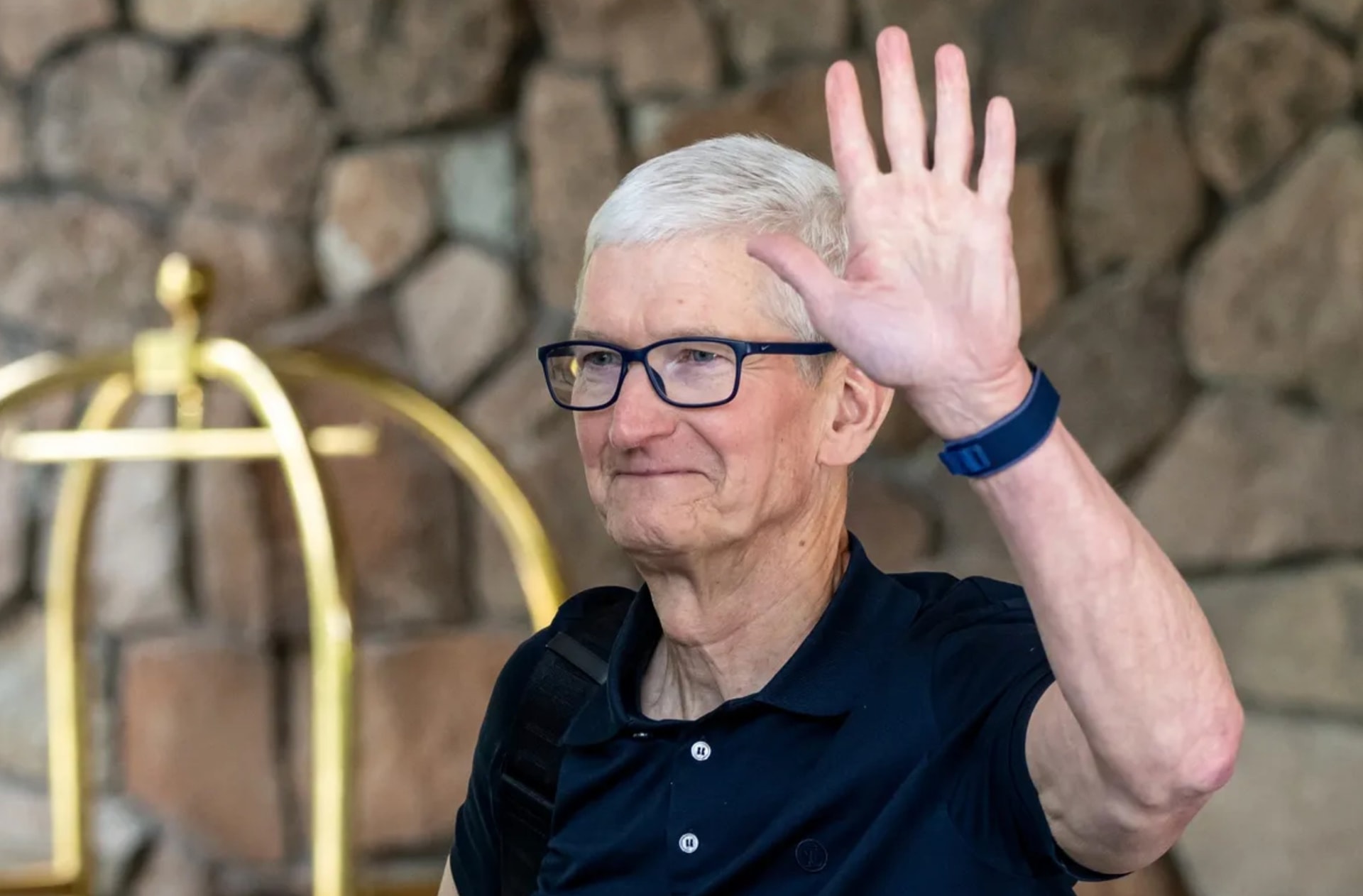 Tim Cook giữ vững vị trí CEO nhưng Apple sắp bước vào cuộc cải tổ lớn nhất nhiều thập kỷ