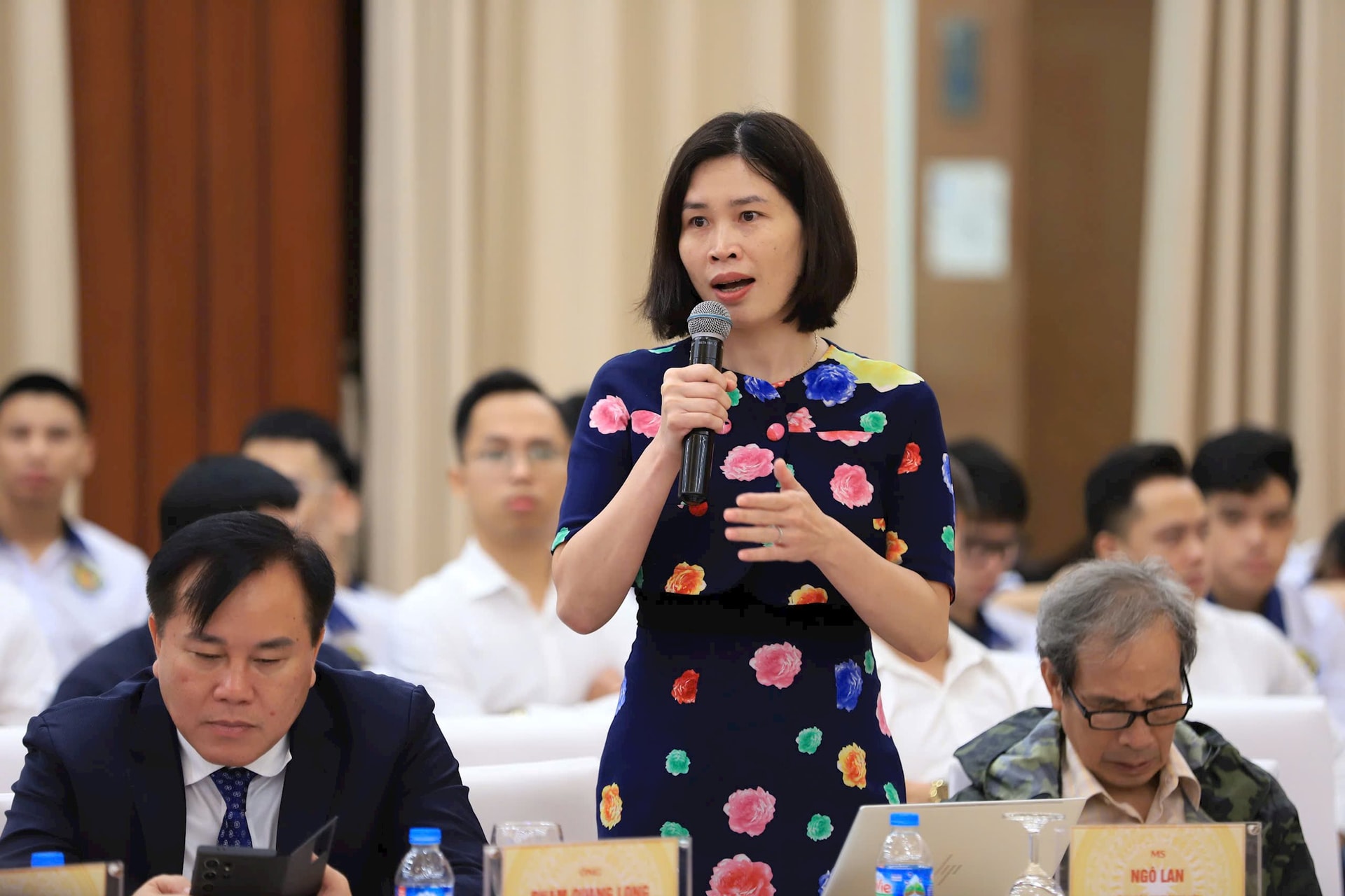 Bà Ngô Lan, GĐ Navigos Search phía Bắc.