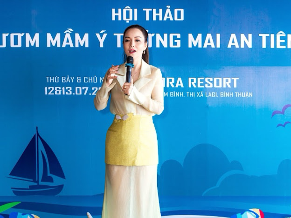 Doanh nhân – Nghệ sĩ Mai Thu Huyền phát biểu tại hội thảo