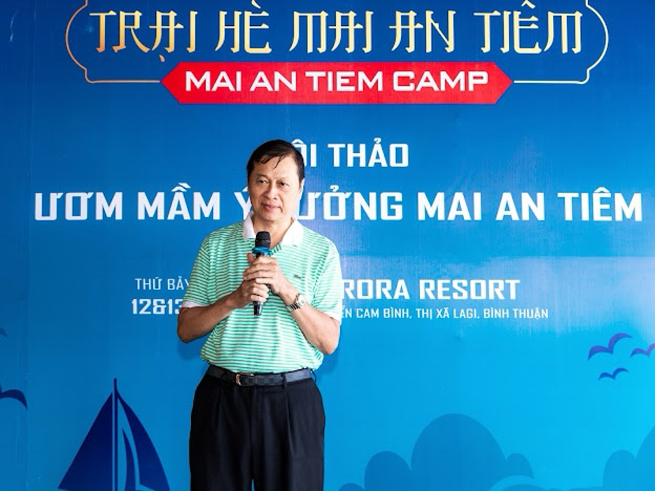 Ông Mai Quốc Bình - nguyên Phó tổng thanh tra Chính phủ - Chủ tịch Hội đồng họ Mai TP.Hồ Chí Minh phát biểu tại hội thảo