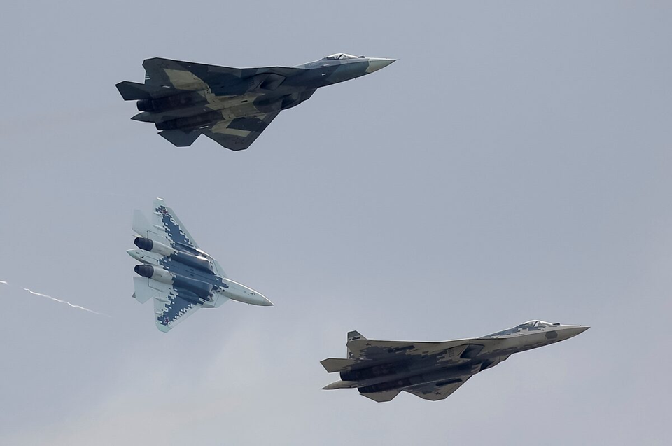 Tiêm kích Su-57 của Nga - Ảnh: Reuters