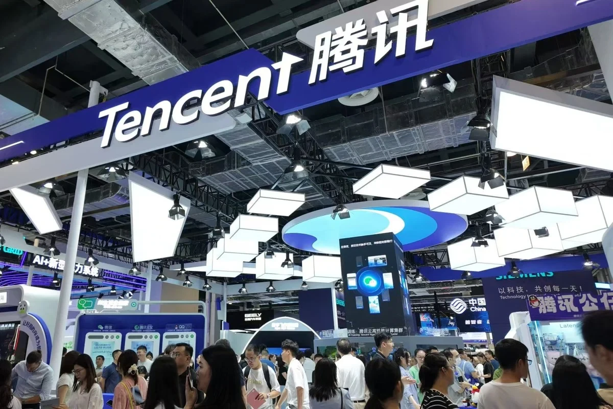 mo-hinh-ai-moi-bung-no-o-waic-tencent-tao-moi-truong-3d-chi-tiet-sensetime-noi-vuot-google.webp