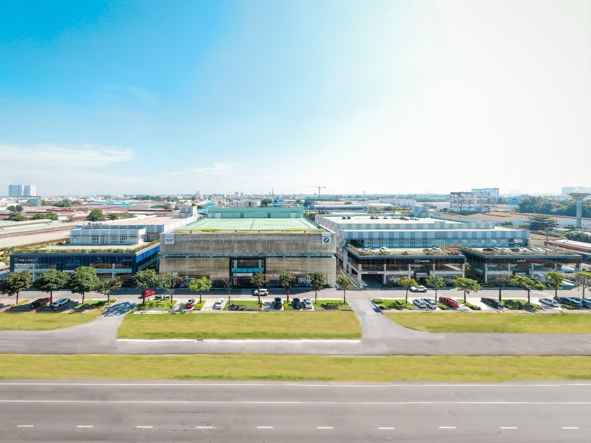Hệ thống showroom THACO AUTO trải dài trên toàn quốc.