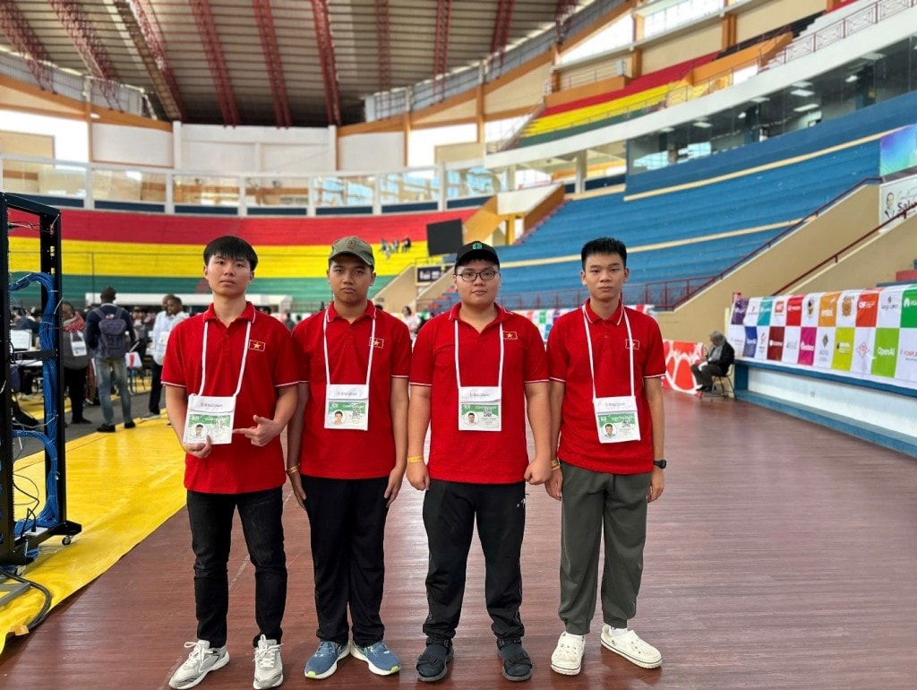 anh-olympic-tin-hoc20250803045913.jpg