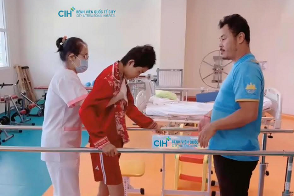 hanh-trinh-ky-dieucua-be-gai-nguoi-cam-ucia-duoc-bac-si-viet-nam-giai-cuu-hinh-anh.png