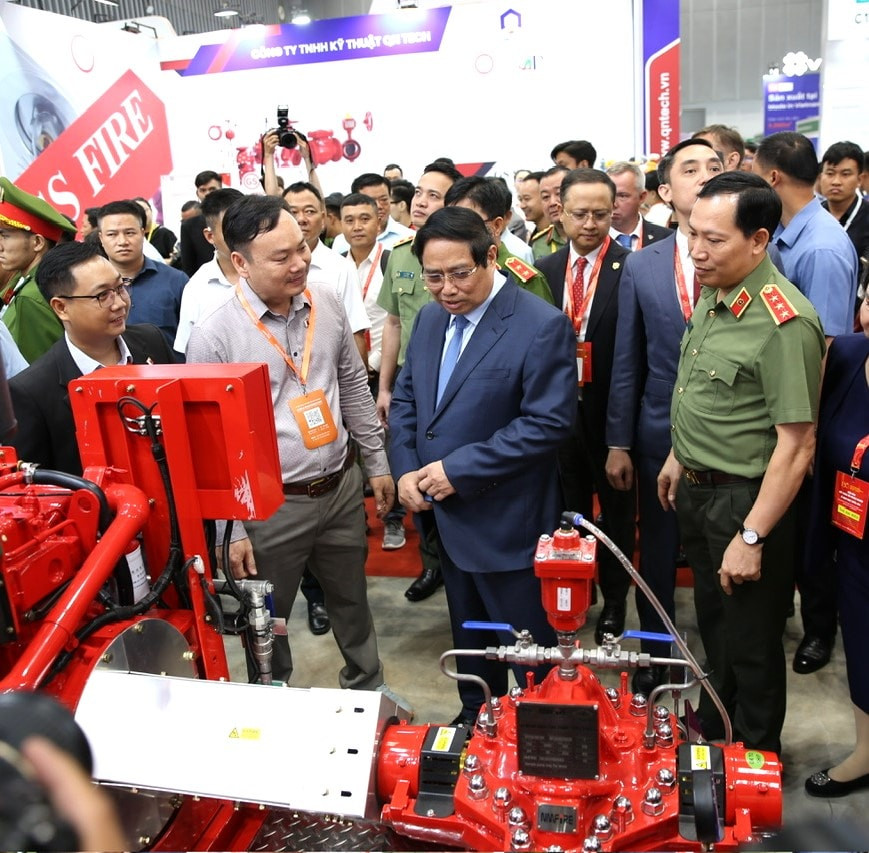 Thủ tướng dự Diễn đàn đối thoại về PCCC, cứu nạn cứu hộ và chuyển đổi số tại TP.HCM