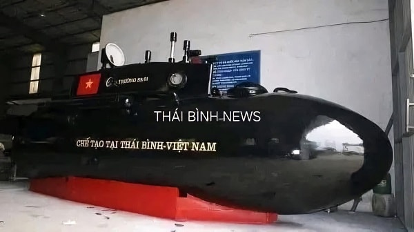 Chiếc tàu ngầm mini đầu tiên mang tên Trường Sa 01