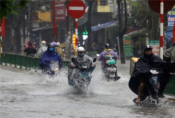 Thời tiết hôm nay 20.8: Hà Nội và miền Bắc vẫn mưa rào, không khí lạnh có thể đến sớm