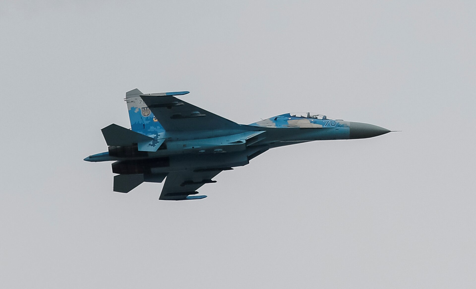 Tiêm kích Su-27 mang vũ khí Mỹ: Chìa khóa giúp Ukraine mở toang ‘ô phòng không’ Nga?