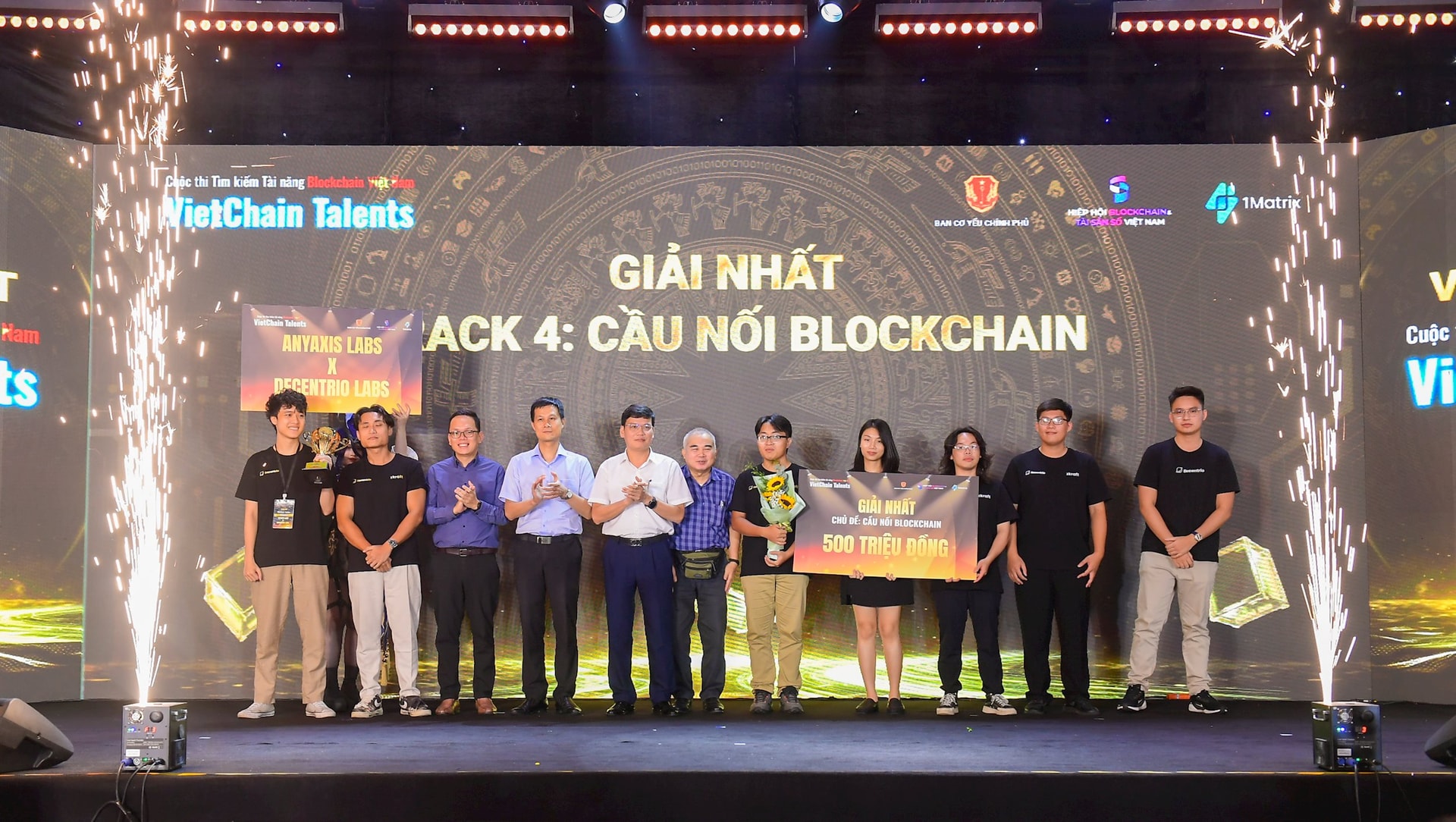 giải nhất cầu nối blockchain