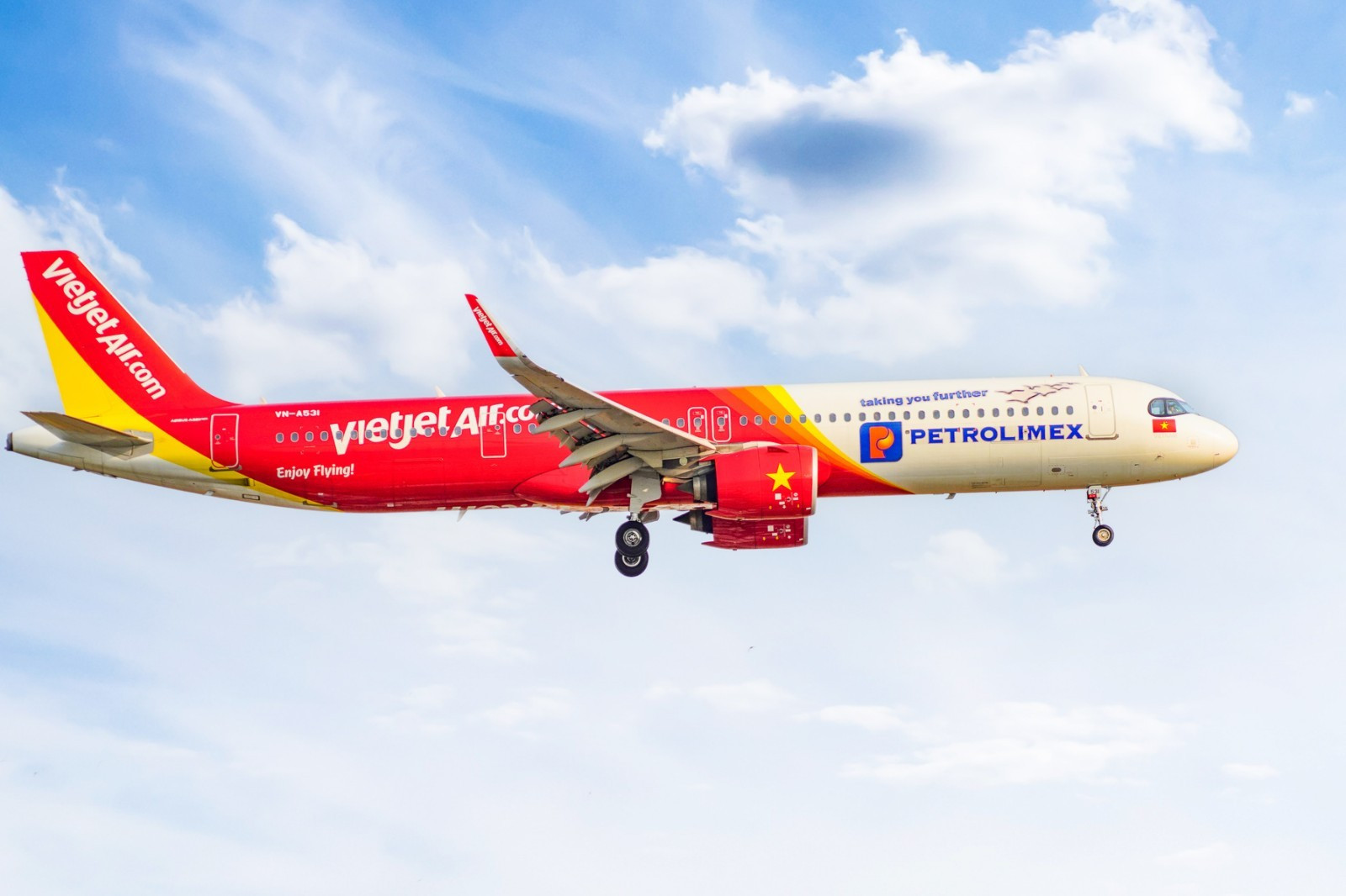 Tau bay Vietjet 1