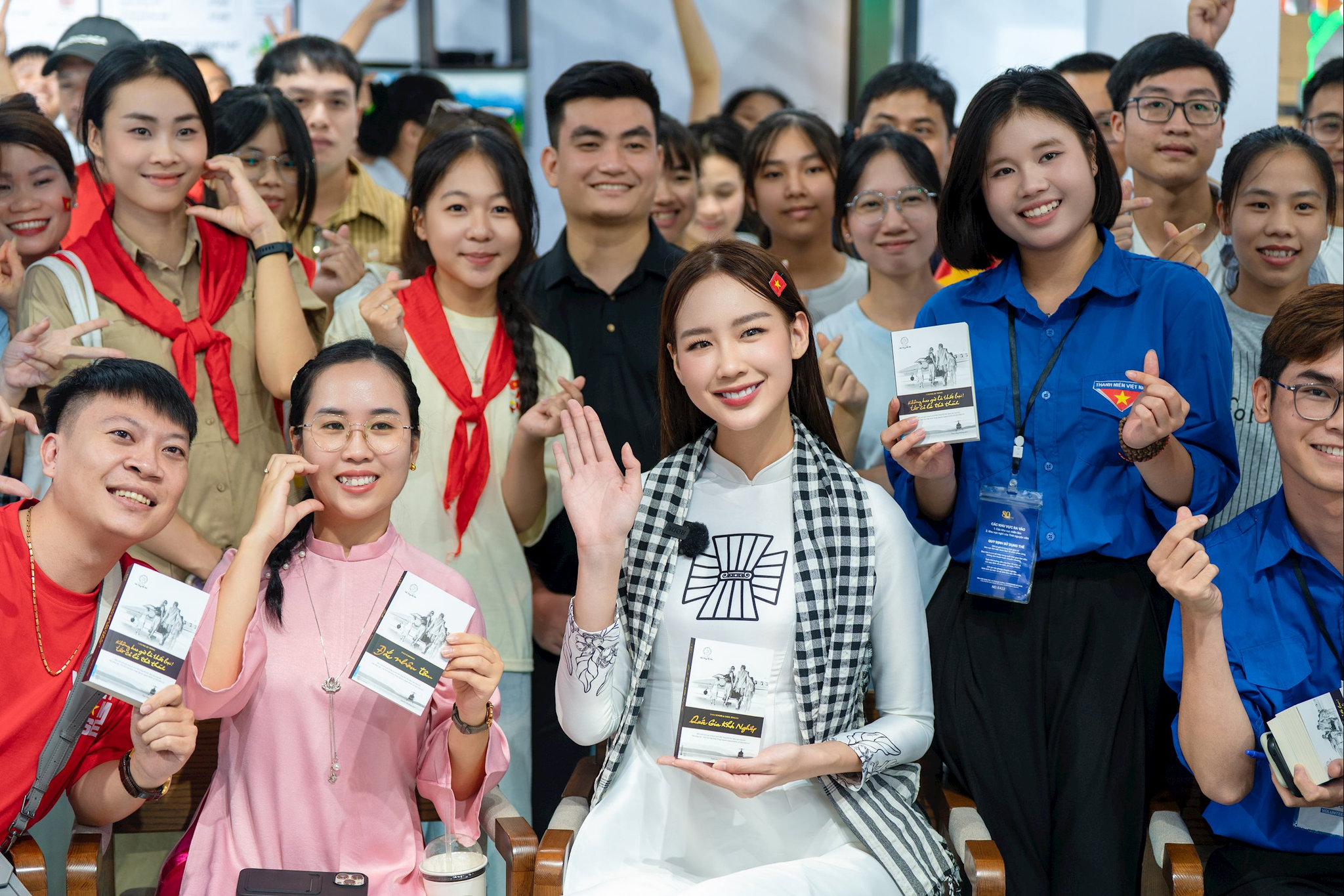 Hình 1 - Hình chủ (3.9)