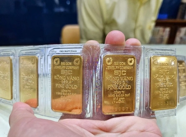 'Ông trùm' SJC làm ăn ra sao giữa bê bối sếp cũ sản xuất vàng trái phép? 