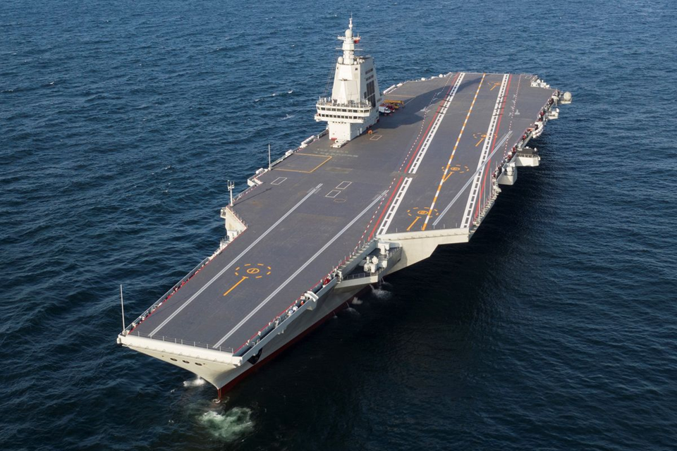Tàu sân bay Type 003 Phúc Kiến thử nghiệm trên biển - Ảnh: Getty