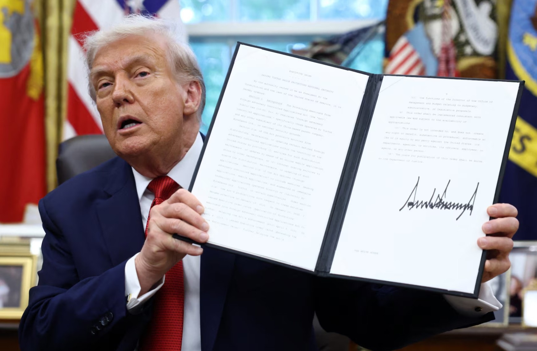 Ông Trump ký lệnh bán TikTok ở Mỹ, định giá chỉ 14 tỉ USD