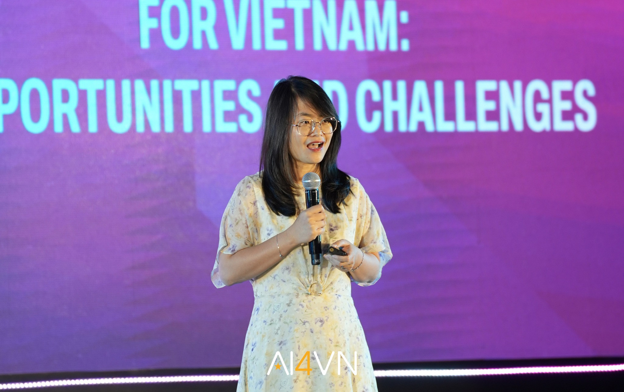 PGS.TS Nguyễn Phi Lê