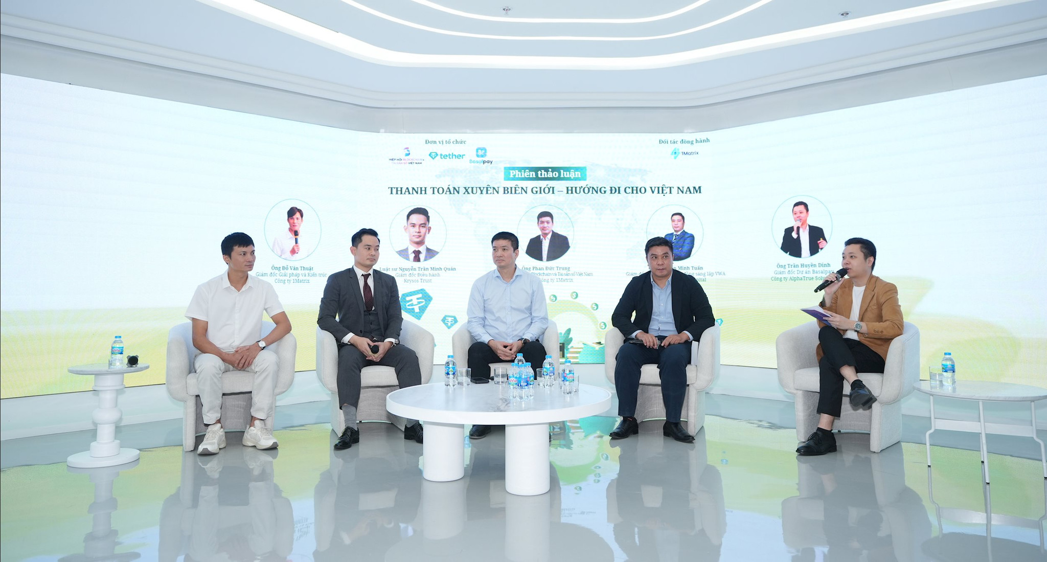 Thanh toán xuyên biên giới: Xu hướng toàn cầu và hướng đi cho Việt Nam 