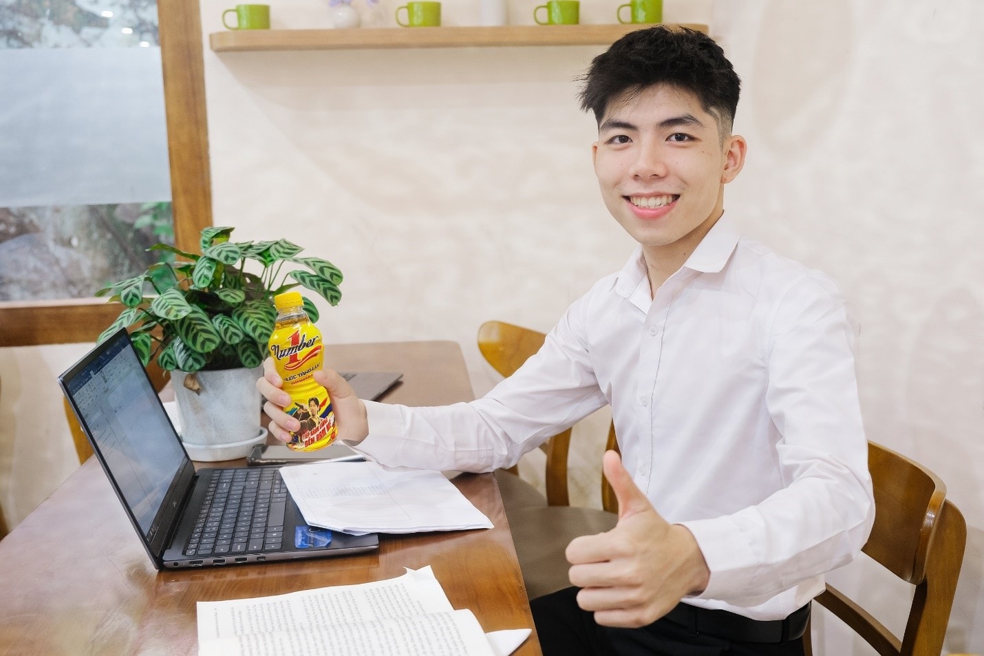 “Nhiều người trẻ chọn cách tiếp năng lượng với Number 1 khi liên tục làm ngày cày đêm để có thêm thu nhập, thỏa đam mê và phát triển bản thân.