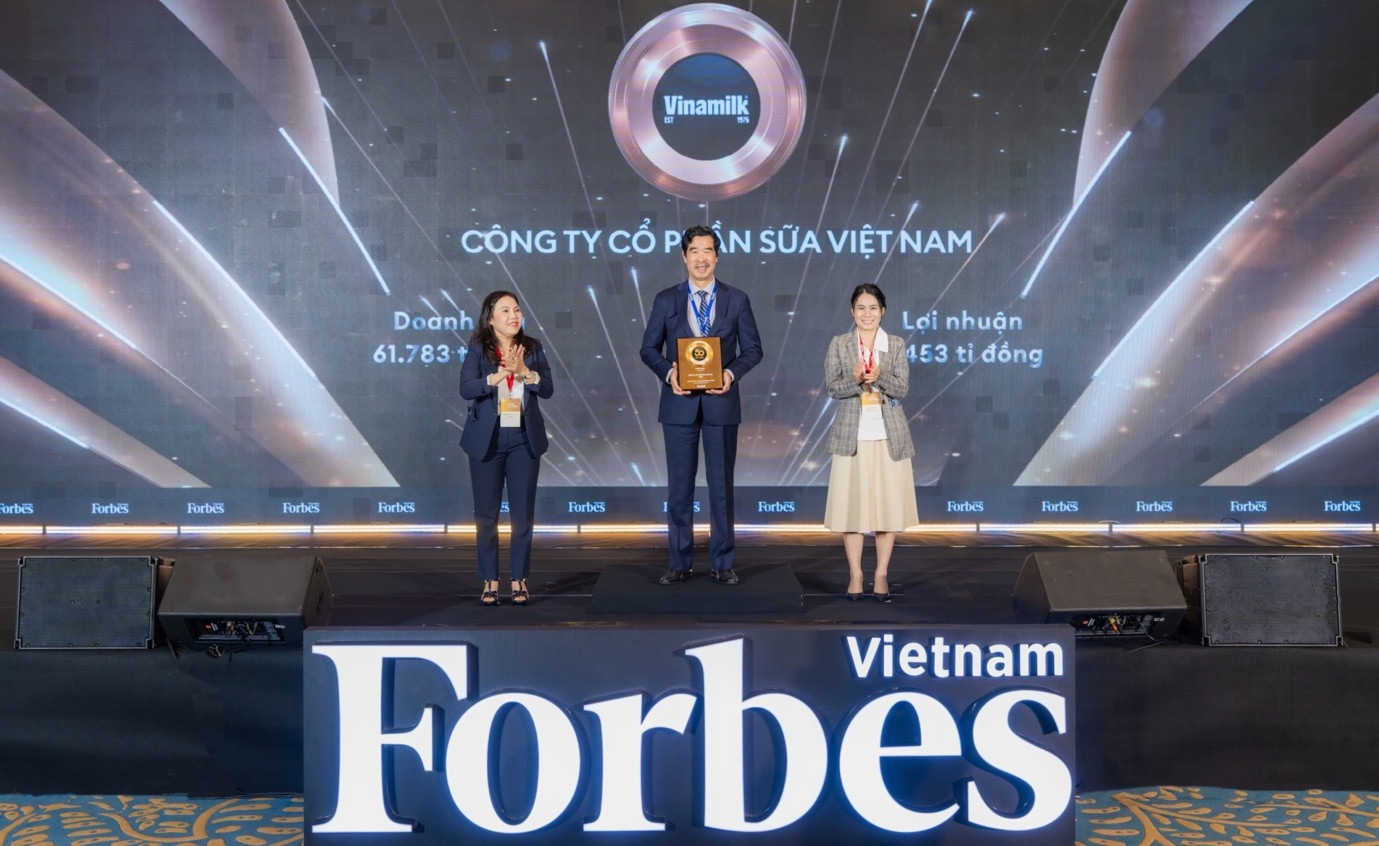 Vinamilk đứng đầu Top 25 thương hiệu dẫn đầu của Forbes Việt Nam 