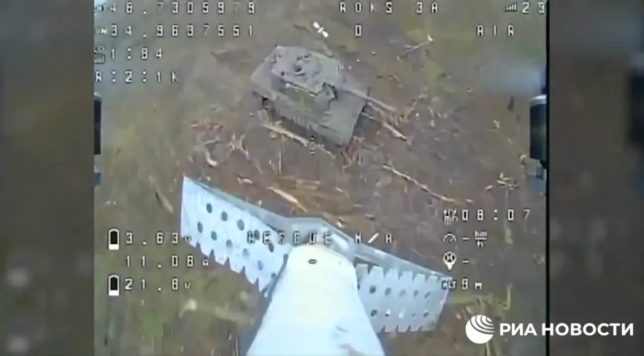 Xe tăng 5 triệu USD bị drone 500 USD phá hủy ở Ukraine, NATO vẫn tăng cường đầu tư (4)