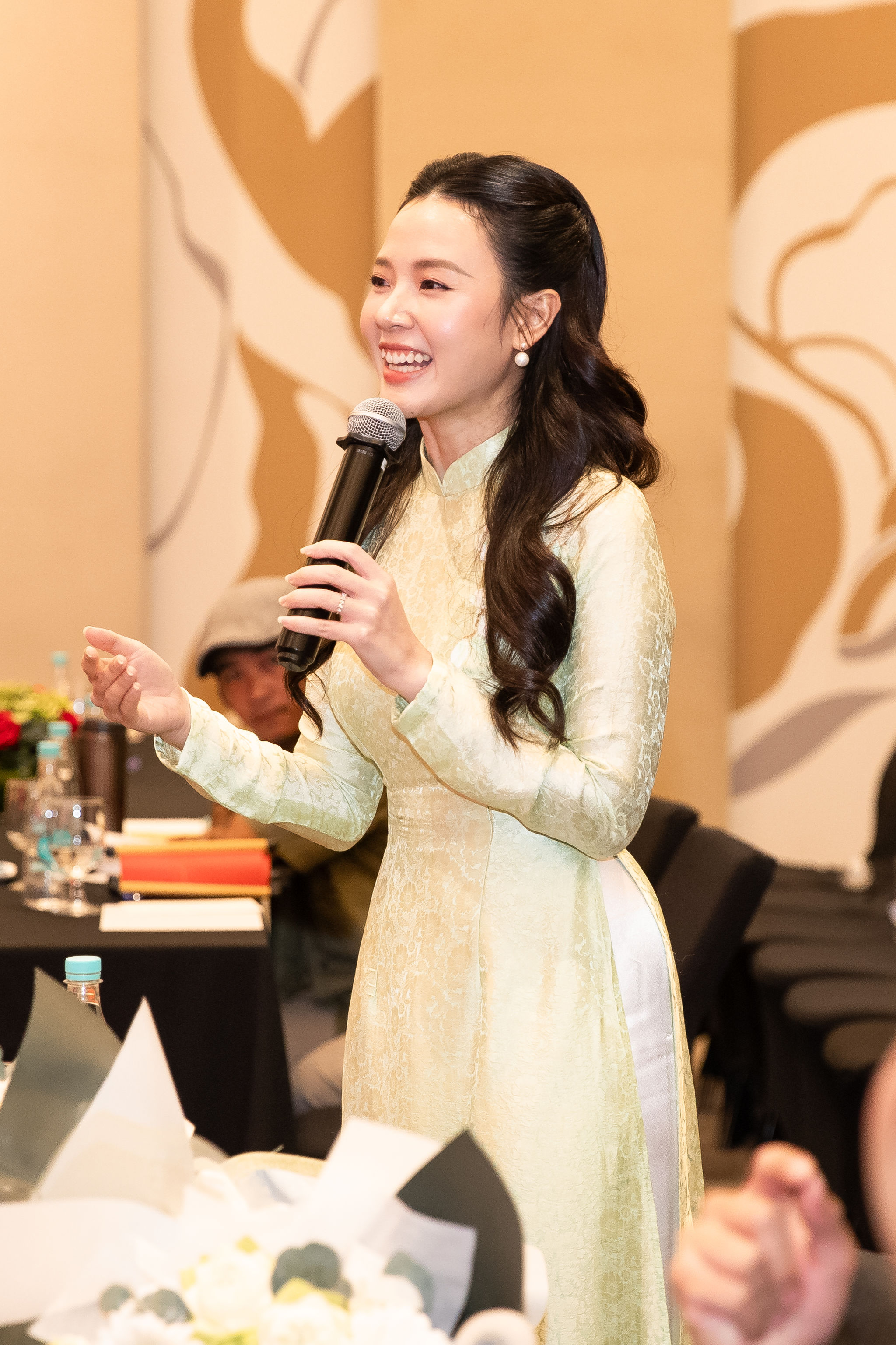 Diễn viên Midu(1)