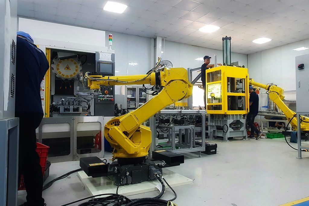 1698831008_robot-trong-day-chuyen-duc.jpg