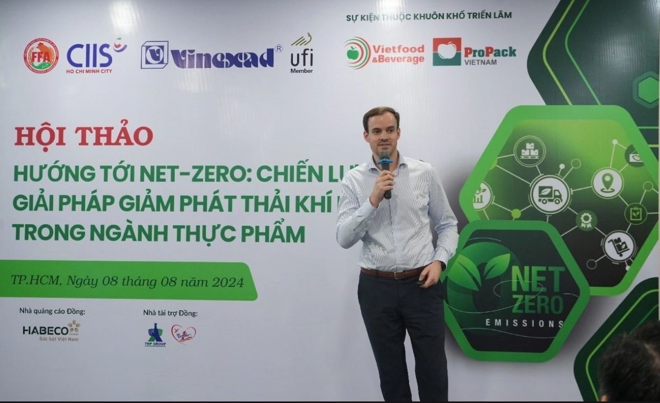 Ông Vincent Mauer - Tổng giám đốc Công ty TNHH GEA Việt Nam và Philippines tại một hội thảo ở Việt Nam năm 2024.