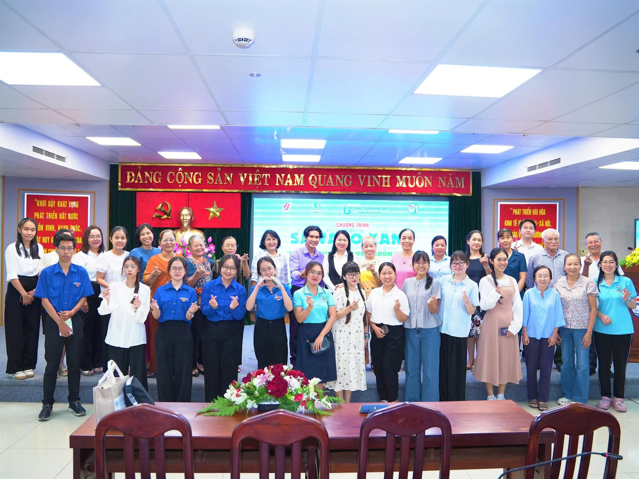 Người dân được trang bị kiến thức về sử dụng nước tiết kiệm và hạn chế khai thác nước ngầm