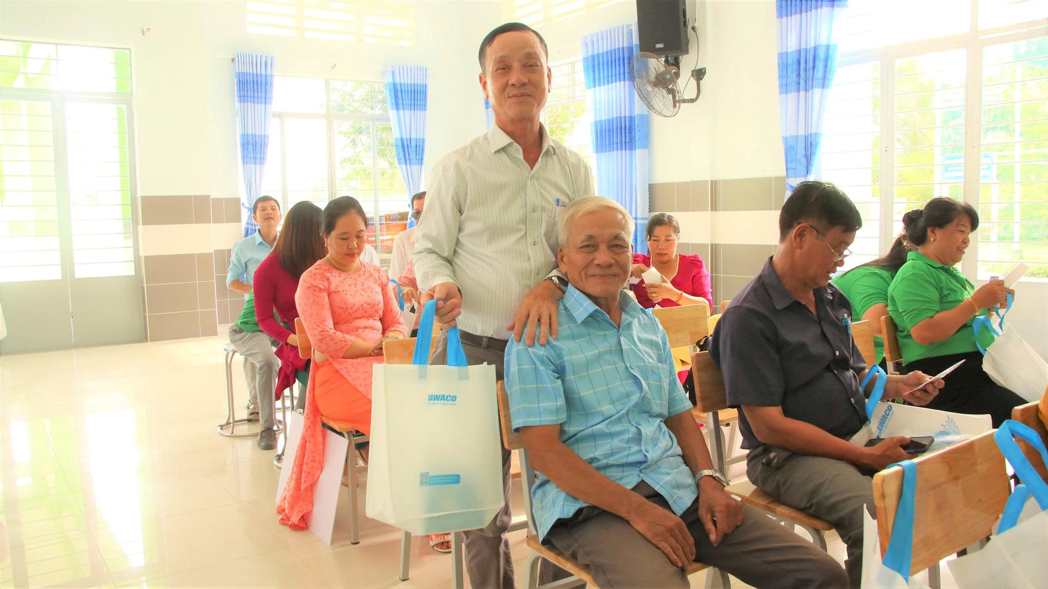Tiếp nối hành trình ý nghĩa, Chương trình tuyên truyền “SAWACO Xanh - Hành trình bảo vệ nguồn nước” tiếp tục được triển khai nhằm nâng cao nhận thức về việc sử dụng nước tiết kiệm và bảo vệ nguồn nước sạch