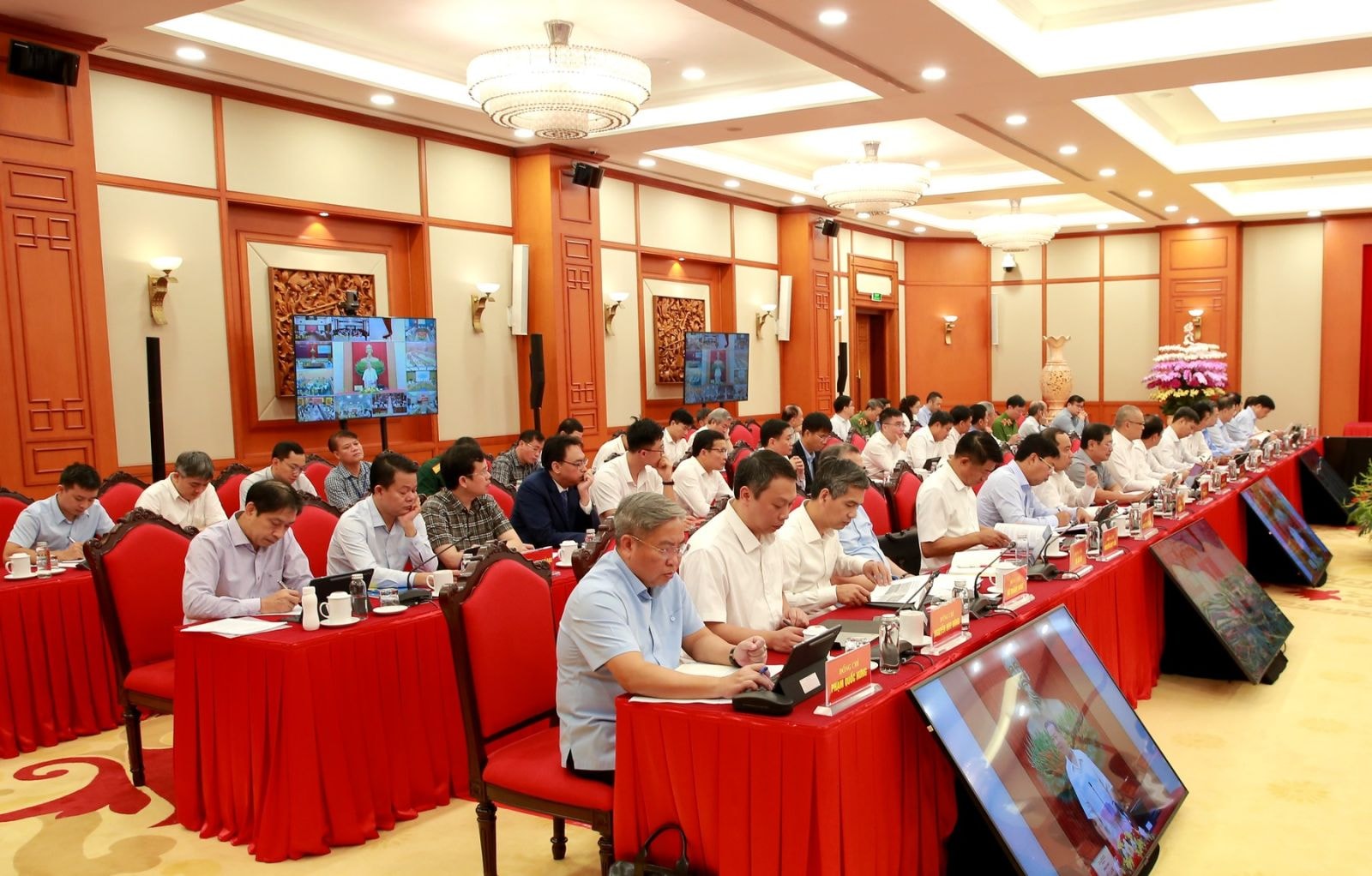 Ban Chỉ đạo Trung ương về phát triển khoa học, công nghệ, đổi mới sáng tạo và chuyển đổi số họp